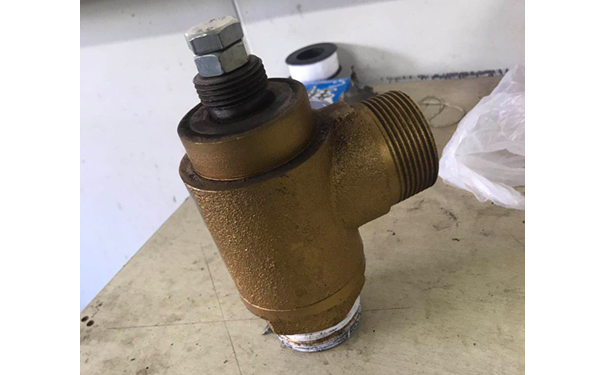 羅茨風(fēng)機(jī)安全閥是什么？